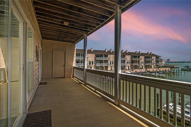4747 Nasa Parkway 206, Seabrook, TX 77586