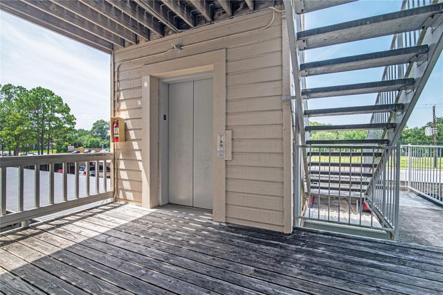 4747 Nasa Parkway 206, Seabrook, TX 77586
