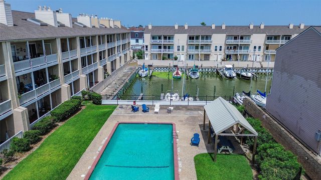 4747 Nasa Parkway 206, Seabrook, TX 77586