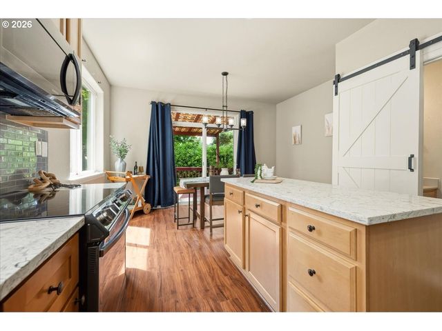 9213 N ENDICOTT Ave, Portland, OR 97217