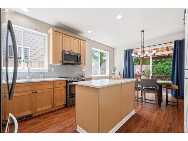 9213 N ENDICOTT Ave, Portland, OR 97217