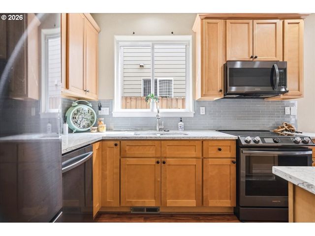 9213 N ENDICOTT Ave, Portland, OR 97217