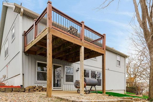 104 Gilliland Circle, Smithville, MO 64089