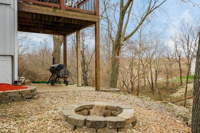 104 Gilliland Circle, Smithville, MO 64089