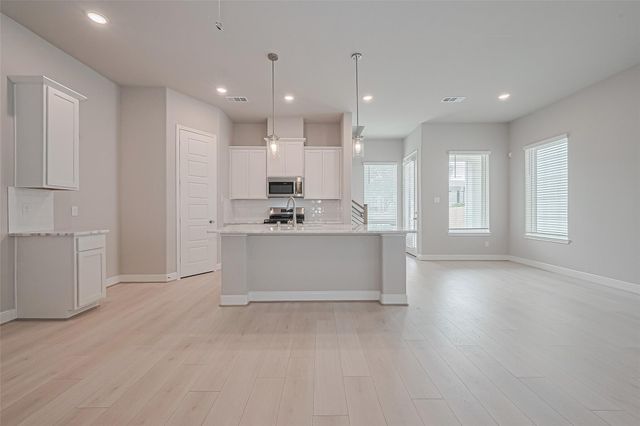 8917 Grovner Place, Houston, TX 77055