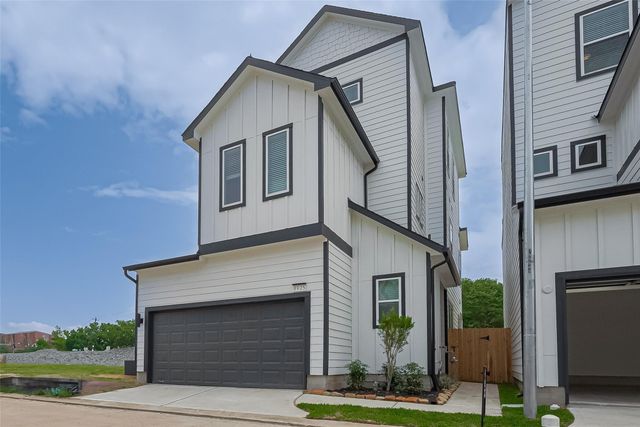 8917 Grovner Place, Houston, TX 77055