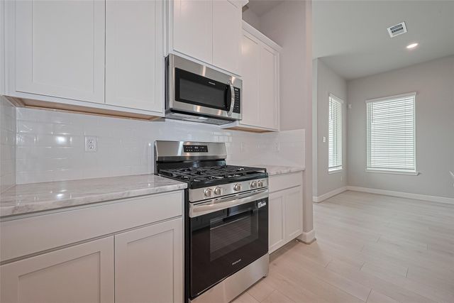 8917 Grovner Place, Houston, TX 77055