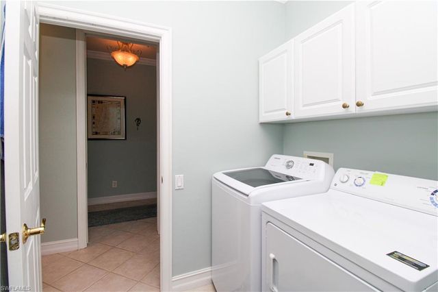 817 Carrick Bend CIR 101, Naples, FL 34110