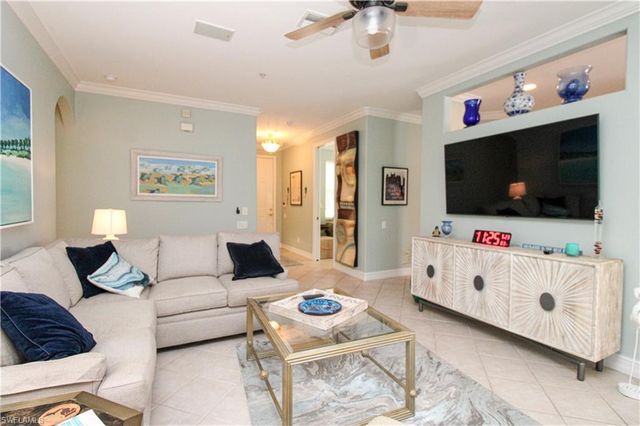 817 Carrick Bend CIR 101, Naples, FL 34110