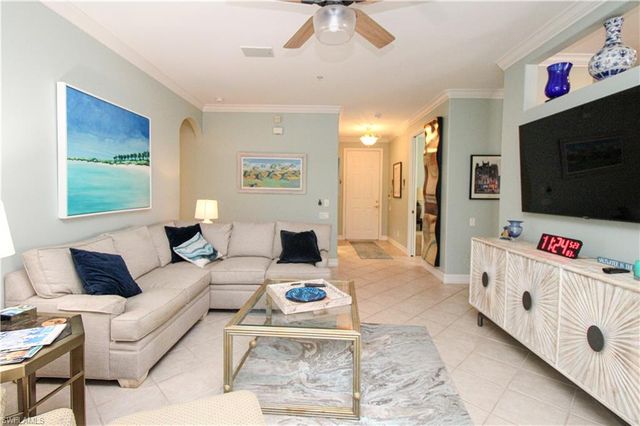 817 Carrick Bend CIR 101, Naples, FL 34110