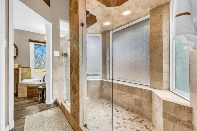 9807 Ravenswood Road, Granbury, TX 76049