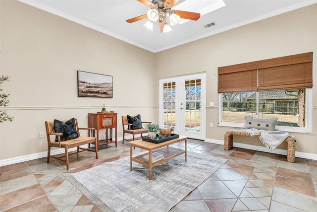 9807 Ravenswood Road, Granbury, TX 76049