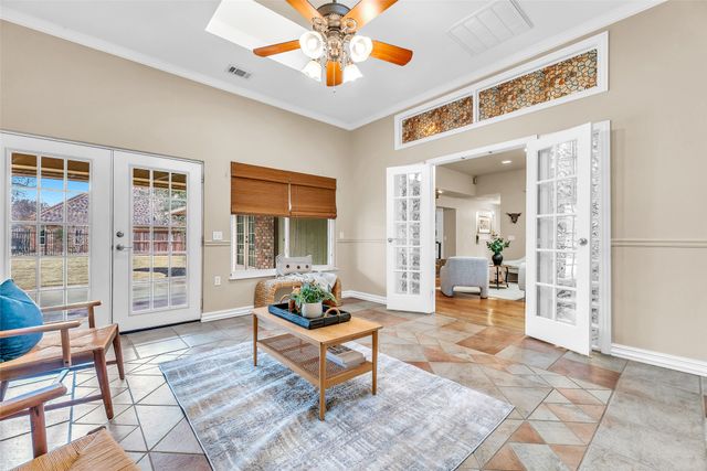 9807 Ravenswood Road, Granbury, TX 76049