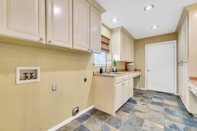 9807 Ravenswood Road, Granbury, TX 76049