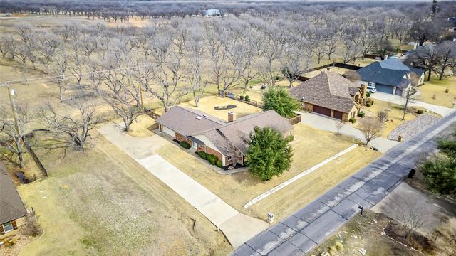 9807 Ravenswood Road, Granbury, TX 76049