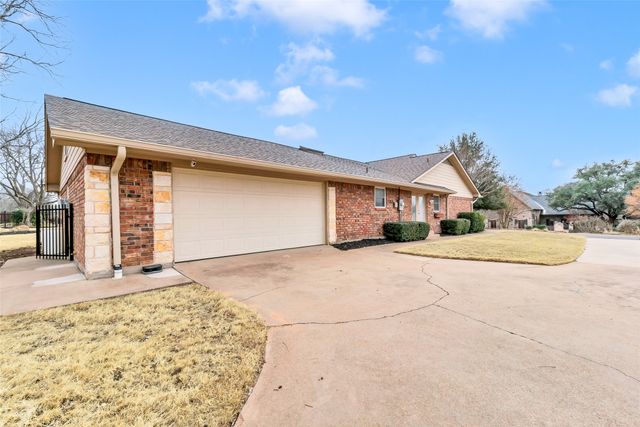 9807 Ravenswood Road, Granbury, TX 76049