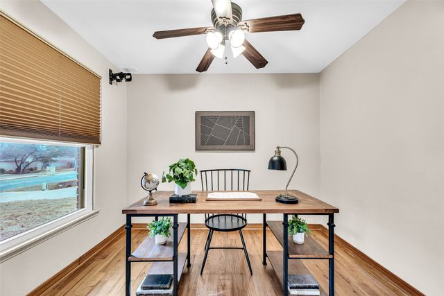 9807 Ravenswood Road, Granbury, TX 76049