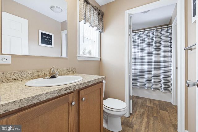 222 COCHRAN ST, Cochranville, PA 19330