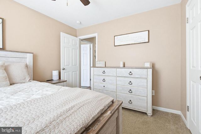 222 COCHRAN ST, Cochranville, PA 19330