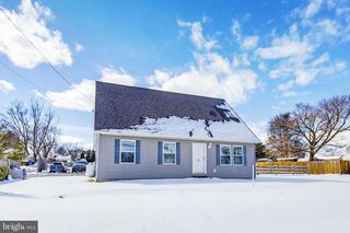 222 COCHRAN ST, Cochranville, PA 19330