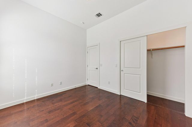 133 Crest View DR, Lakeway, TX 78734