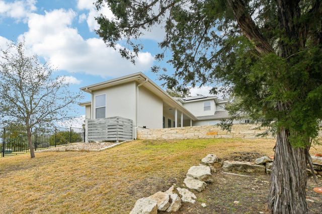 133 Crest View DR, Lakeway, TX 78734
