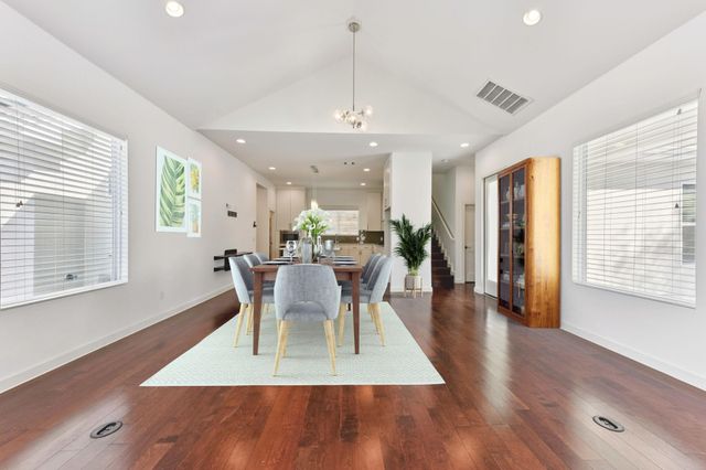 133 Crest View DR, Lakeway, TX 78734