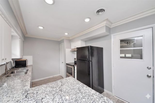 5815 Effingham Drive, Houston, TX 77035