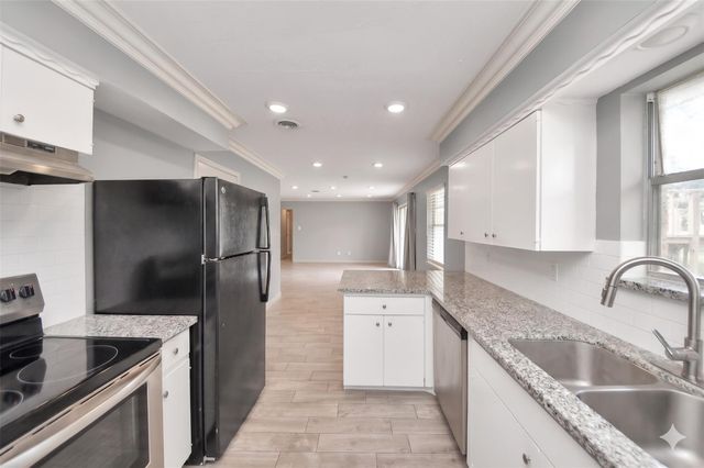 5815 Effingham Drive, Houston, TX 77035