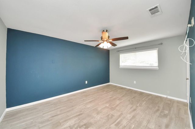 5815 Effingham Drive, Houston, TX 77035