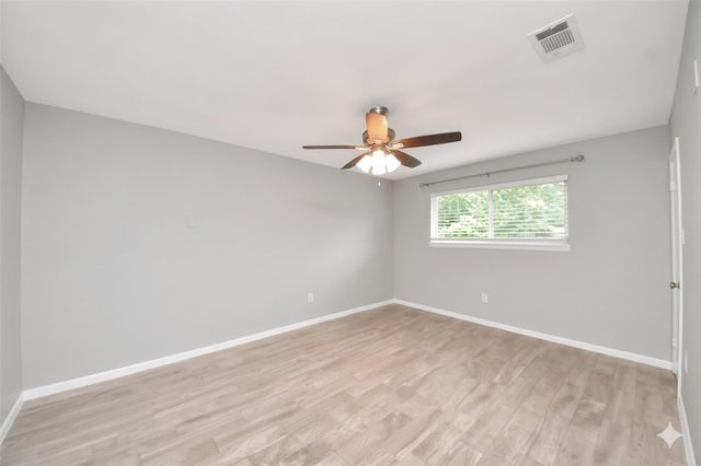 5815 Effingham Drive, Houston, TX 77035