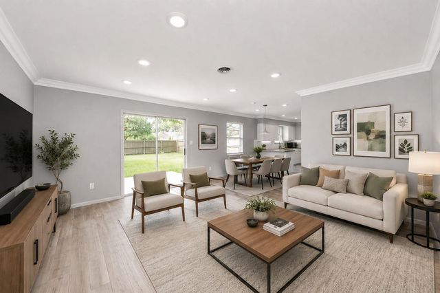 5815 Effingham Drive, Houston, TX 77035