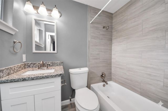 5815 Effingham Drive, Houston, TX 77035
