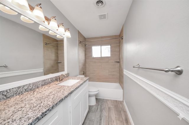 5815 Effingham Drive, Houston, TX 77035