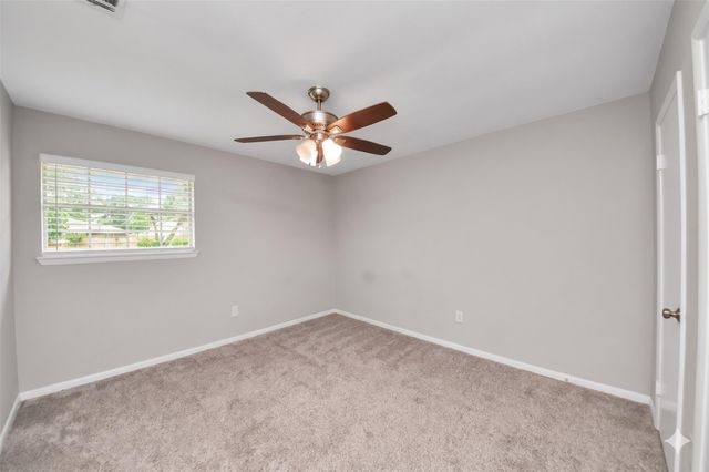 5815 Effingham Drive, Houston, TX 77035