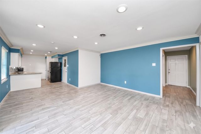 5815 Effingham Drive, Houston, TX 77035