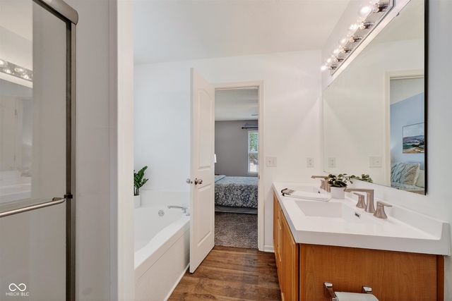 8167 Dartmoth Lane, Avon, IN 46123