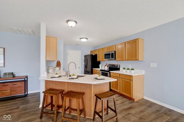 8167 Dartmoth Lane, Avon, IN 46123