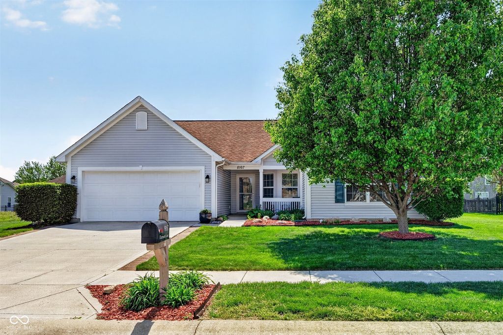 8167 Dartmoth Lane, Avon, IN 46123