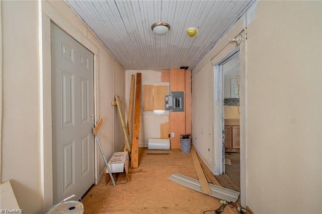 1053 N Scales Street, Reidsville, NC 27320