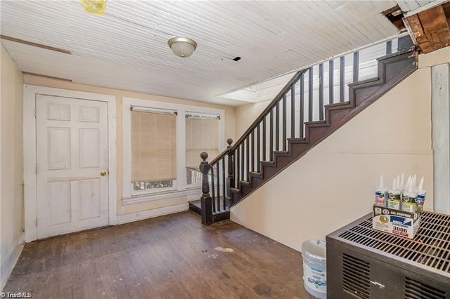 1053 N Scales Street, Reidsville, NC 27320