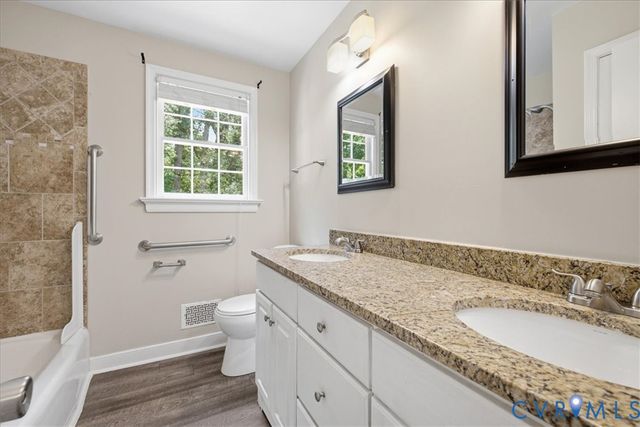 2815 Wighton Dr, Richmond, VA 23235
