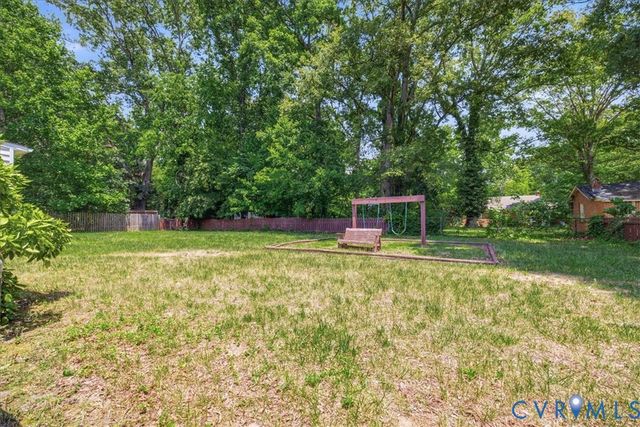 2815 Wighton Dr, Richmond, VA 23235