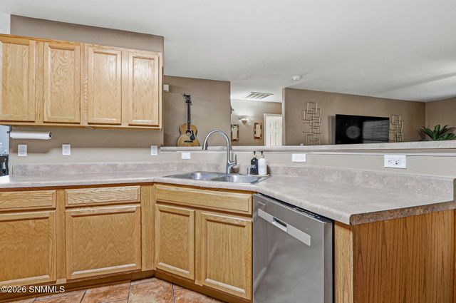 5722 Pecan Lane, Las Cruces, NM 88011