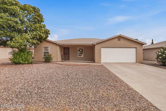 5722 Pecan Lane, Las Cruces, NM 88011