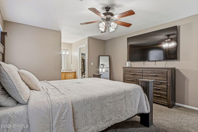 5722 Pecan Lane, Las Cruces, NM 88011