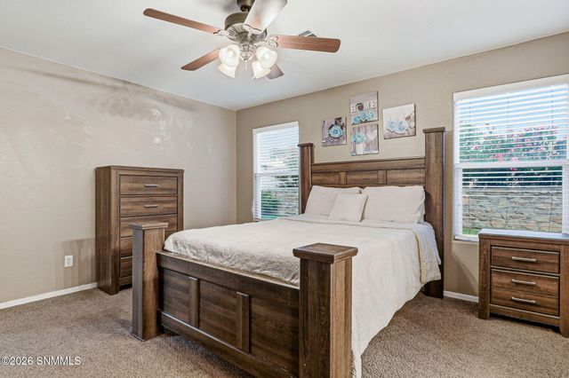 5722 Pecan Lane, Las Cruces, NM 88011