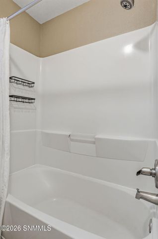 5722 Pecan Lane, Las Cruces, NM 88011