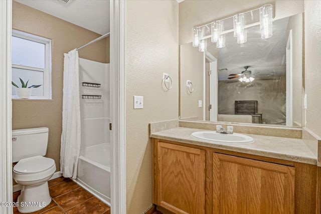 5722 Pecan Lane, Las Cruces, NM 88011