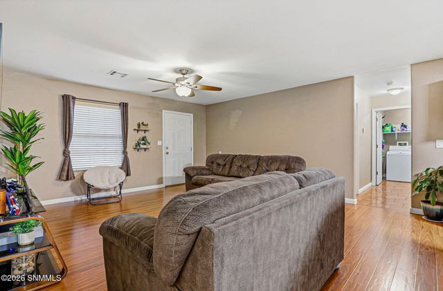 5722 Pecan Lane, Las Cruces, NM 88011